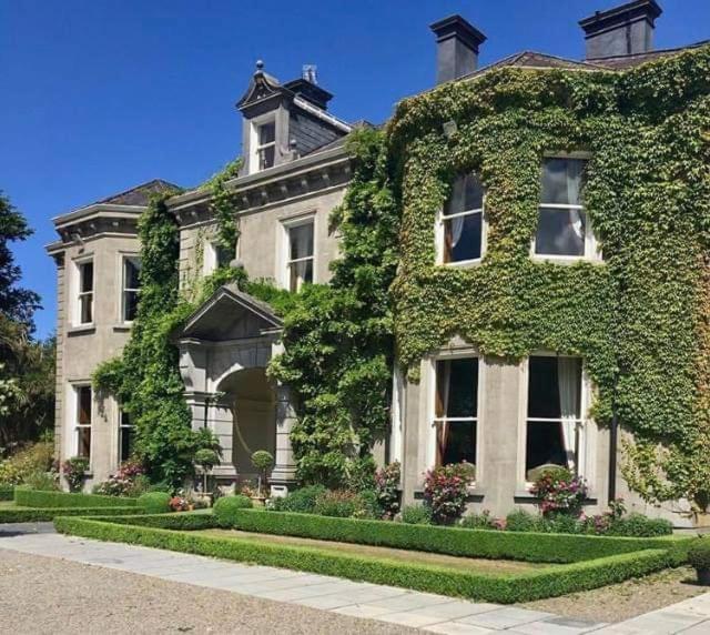 Tinakilly Country House Hotel Rathnew Екстериор снимка